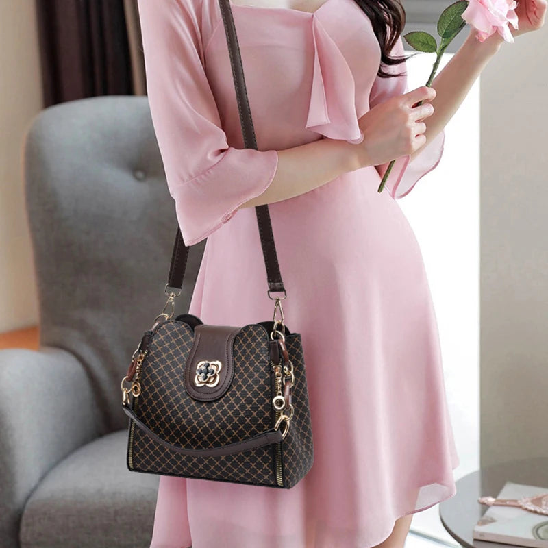 š Luxury Bucket Shoulder Bag ā Check Print Large-Capacity Crossbody Handbag āØ