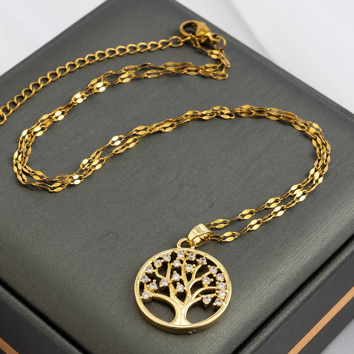 β¨ Temperamental Luxury π³ Rhinestone Tree of Life Pendant Necklace β π Vintage-Inspired Stainless Steel Waterproof Chain π