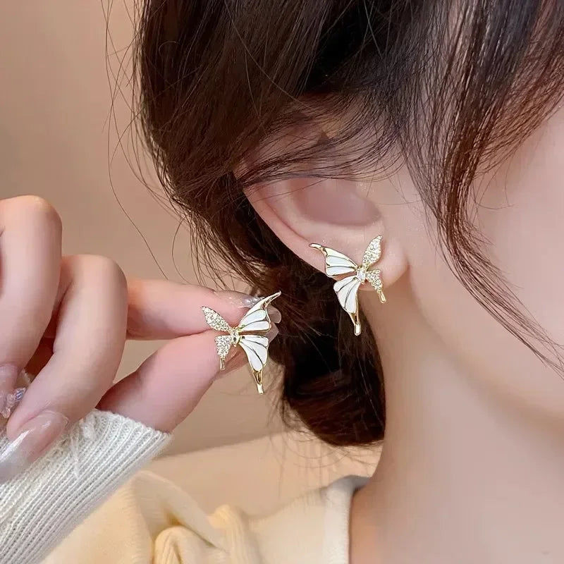 ✨ Elegant Zircon Butterfly Stud Earrings – Autumn & Winter Light Luxury Jewelry 🦋💎